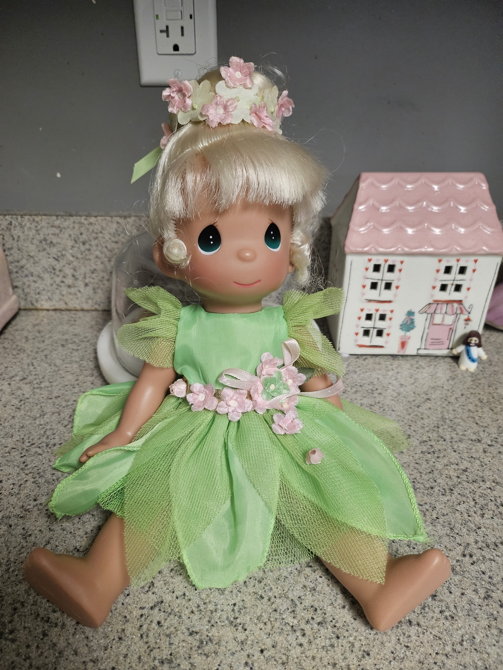 Precious Moments Disney Classic Tinkerbell Doll  2002
